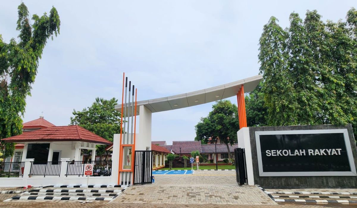 MENGEJUTKAN! Dari Gerobak Tahu Bulat ke Ruang Kelas, Kisah Dai Ini Bikin Haru